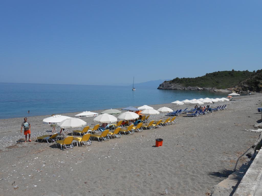 Asimenia Achladi